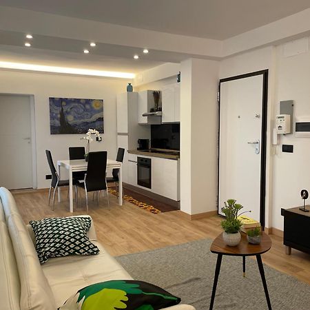 Il Girasole Apartment เจนัว ภายนอก รูปภาพ