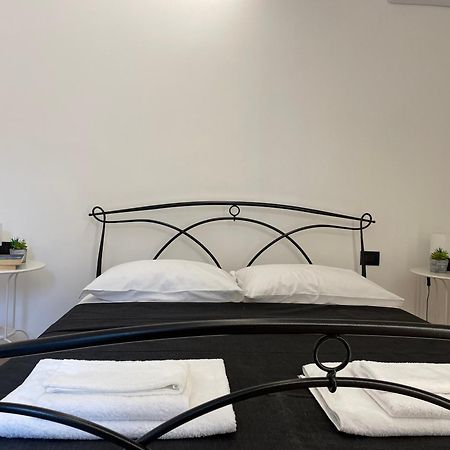 Il Girasole Apartment เจนัว ภายนอก รูปภาพ