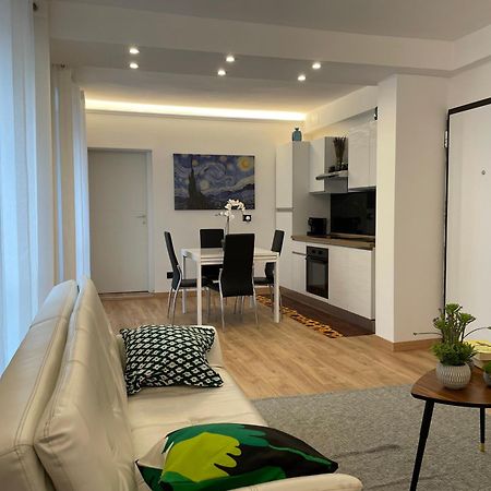Il Girasole Apartment เจนัว ภายนอก รูปภาพ